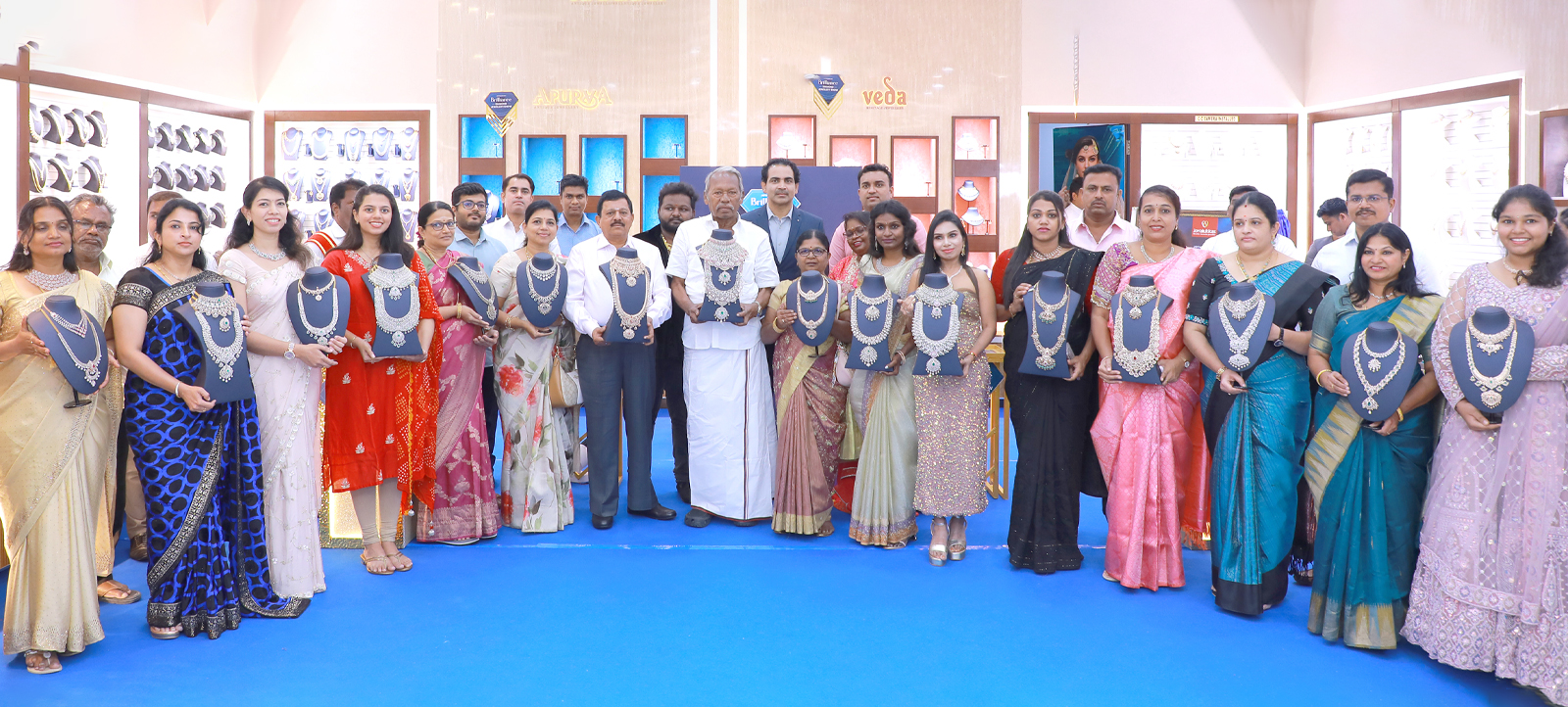 Salem Glitters With Joyalukkas’ Brilliance Diamond Jewellery Show!